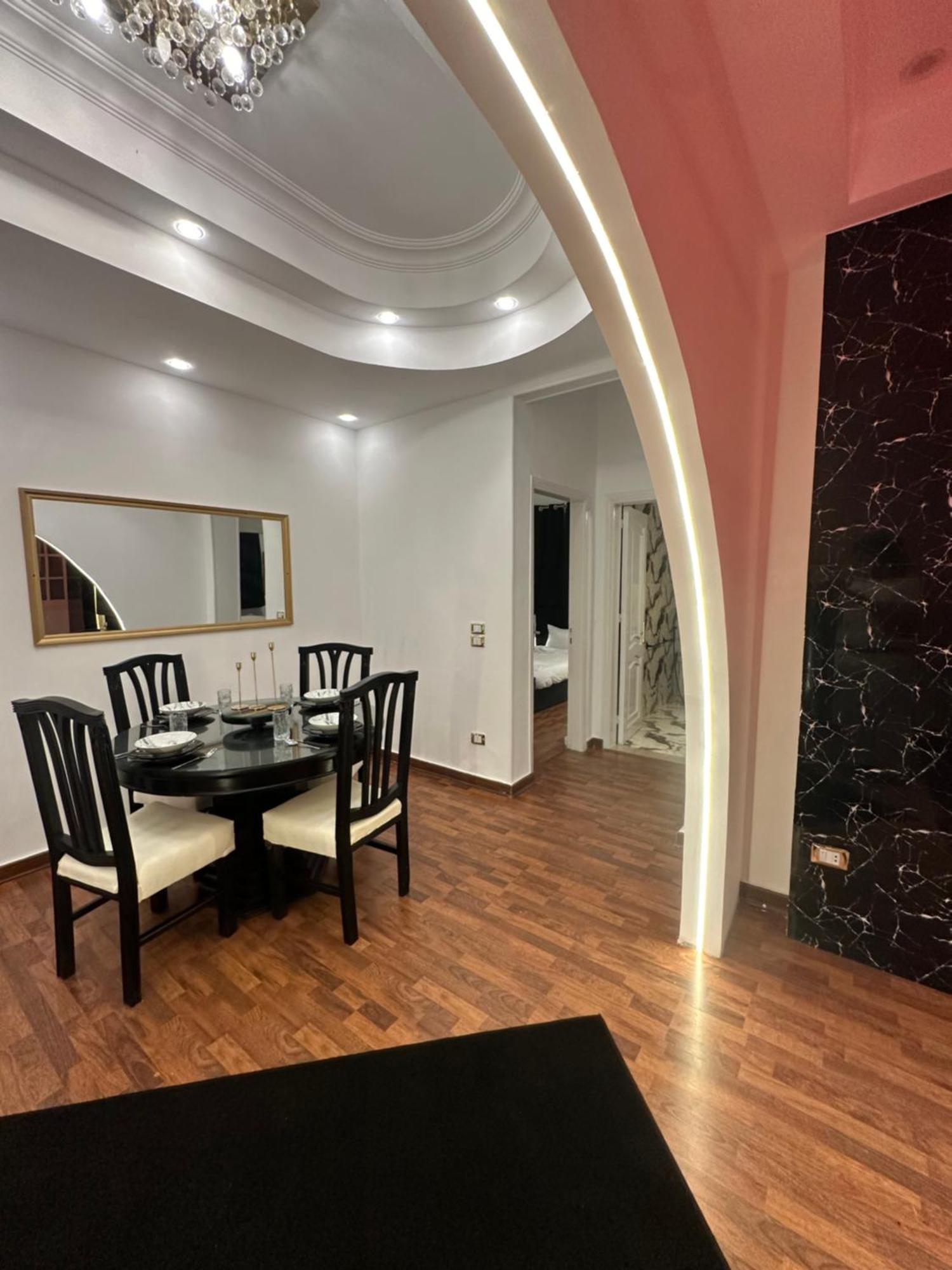 2 - Bedroom In The Heart Of Zamalek Visits Allowed Apartamento *
